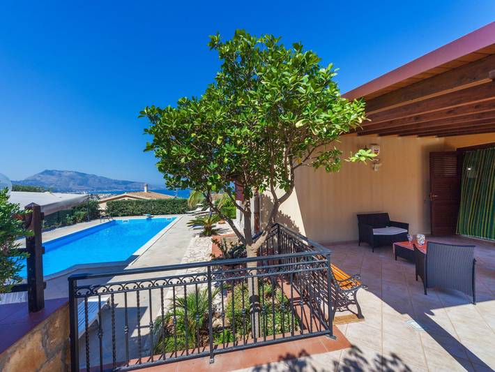 Gemütliches Haus in Custonaci mit privatem Pool in Cornino, Custonaci