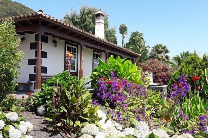 Self catering Tres Pinos, Lina Medina y Anastasio for 6 people in Villa de Mazo, La Palma South