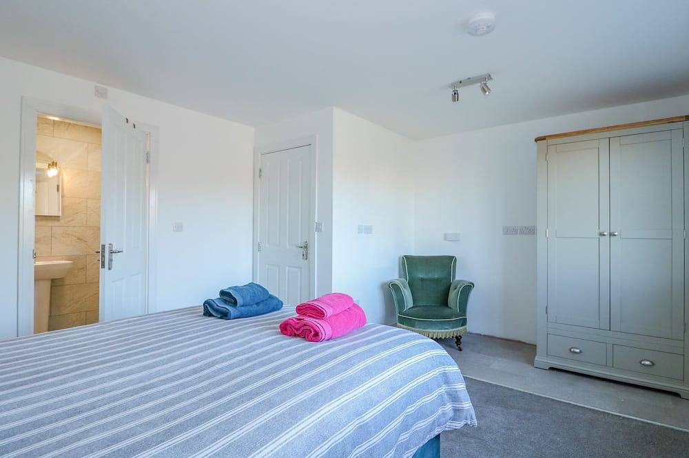 The Apple Shed, pet friendly, with hot tub in Wisbech in Wisbech, Cambridgeshire