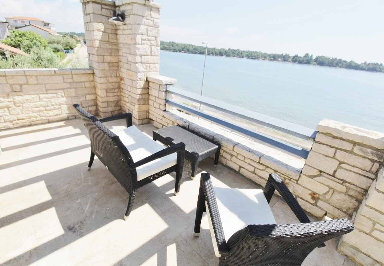 Villa mit Klimaanlage und Blick auf das Meer  in Lovrecica, Umag und Umgebung