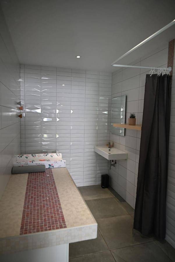 Appartement entier, One-Bedroom Apartment in Saint-Étienne-de-Baïgorry, Région de Bayonne