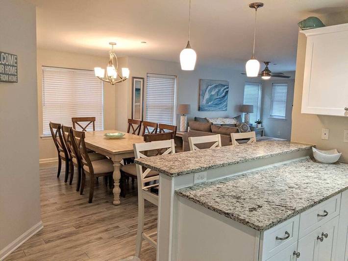 Beach rental for 10 people, with pool and balcony in Jersey Shore