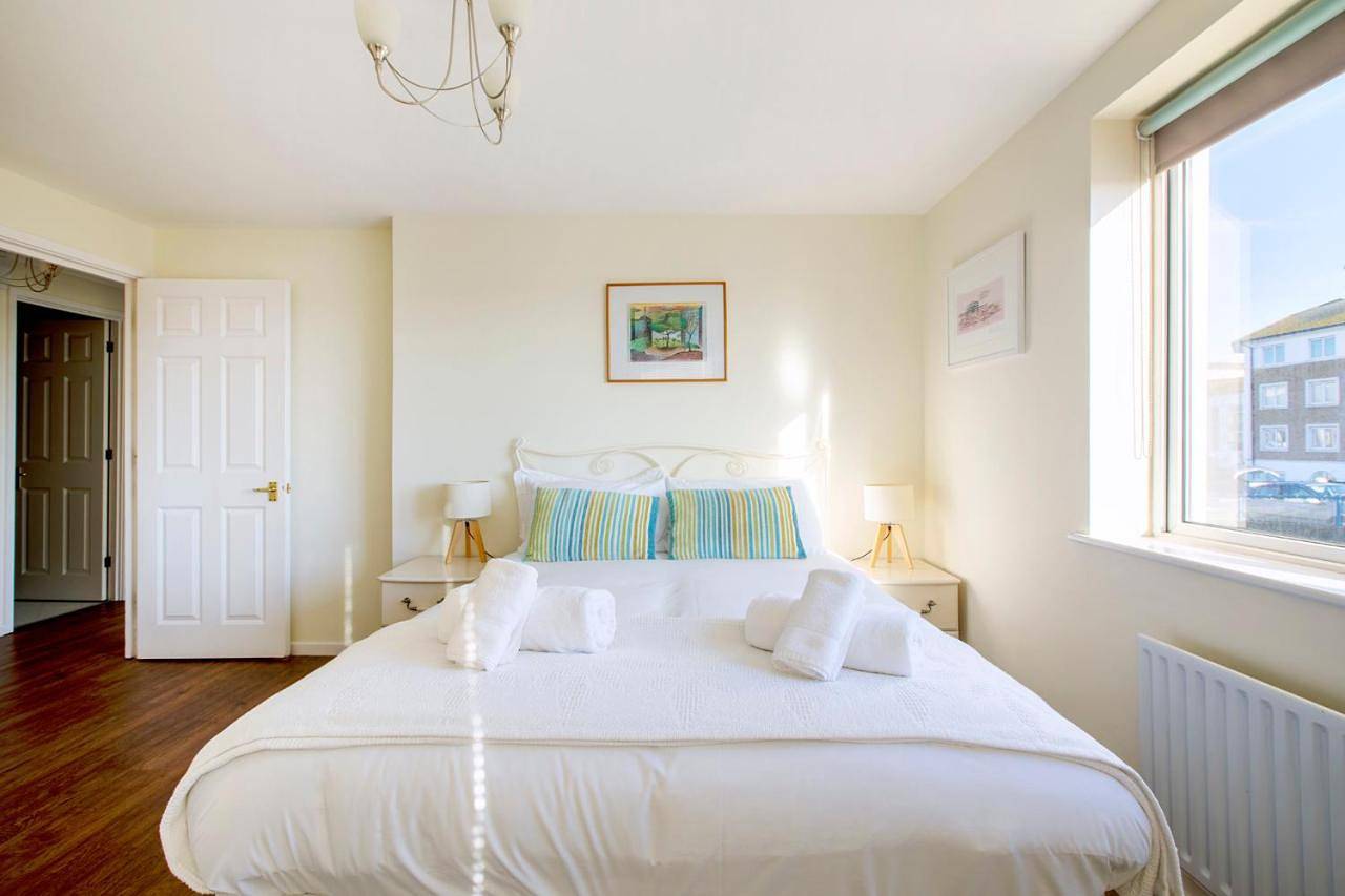 Entire apartment, 2Br Apartment with Balcony on Brighton Marina in Brighton Marina, Brighton