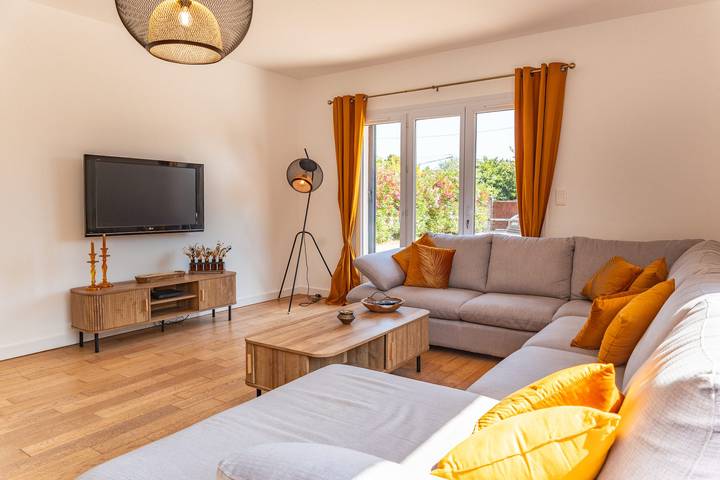 Villa pour 6 personnes, avec piscine ainsi que jardin et terrasse en Corse - 2