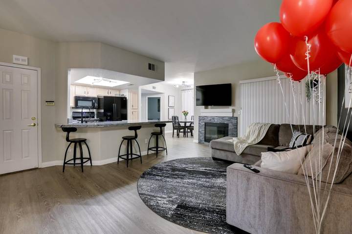 Ferienhaus für 6 Personen, mit Pool und Balkon - 1