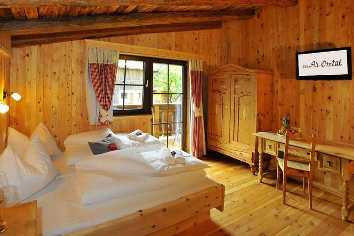 Ganze Ferienwohnung, Apartment Hütte in Sautens, Ötztal