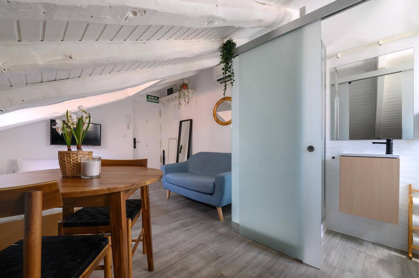 Monolocale intero, Guestready - Loft located in Chamberi Madrid in Chamberí (Madrid), Madrid
