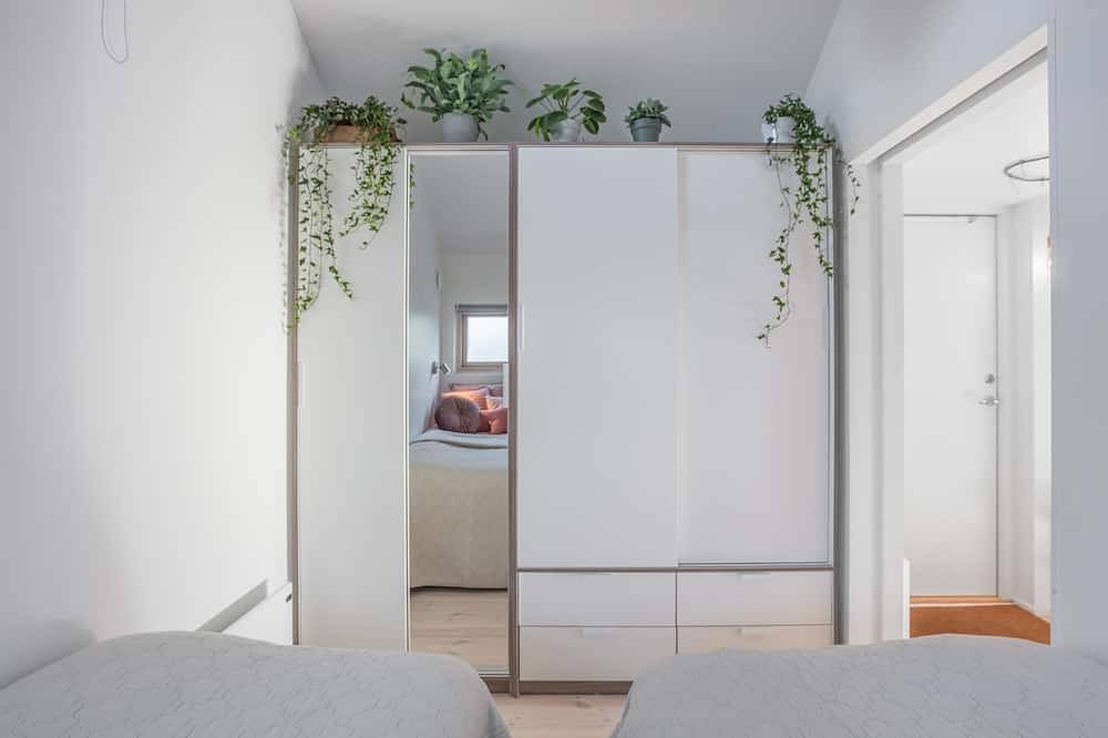 Sparkling newly built house close to city & nature in Swedish Baltic Sea
