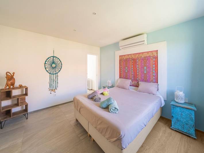 Casa rural para 12 personas, con terraza además de piscina y jardín, Familias con niños en Campello - 3