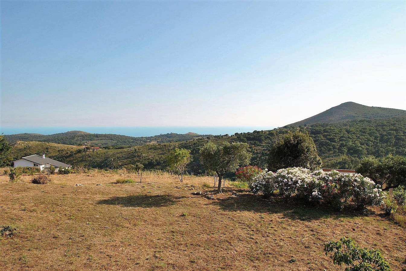 Villa for exclusive use immersed in the green hills of Sperlonga in Itri, Provincia de Latina