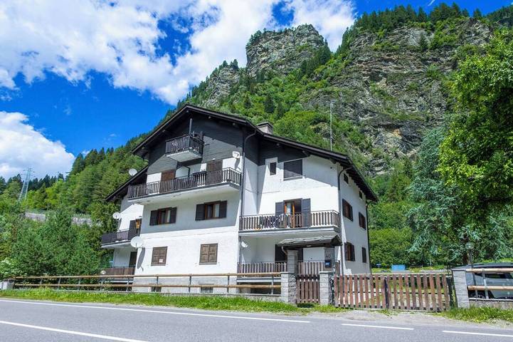 Appartamento per 6 persone, con giardino in Campodolcino