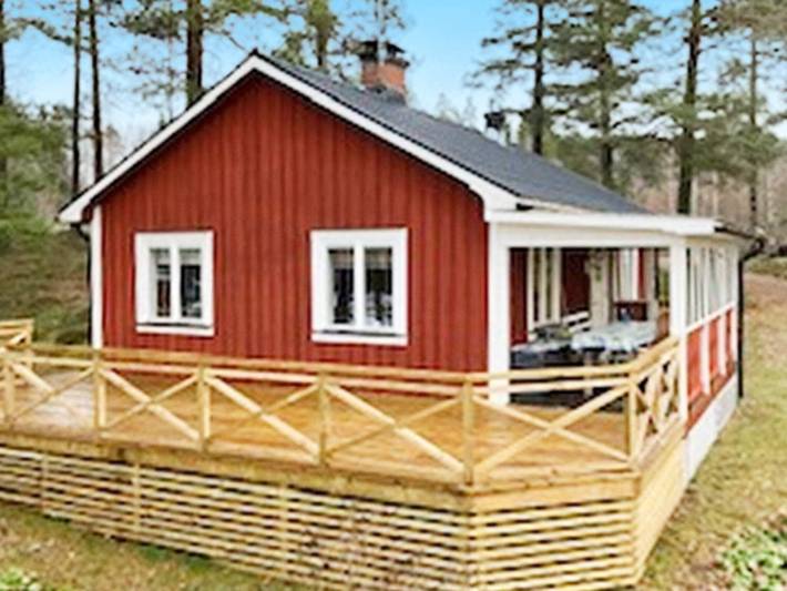 Ferienhaus für 4 Personen, mit Terrasse und Seeblick in Värmland - 2