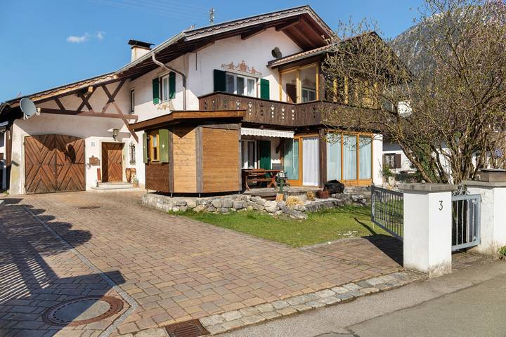Ferienwohnung für 6 Personen, mit Balkon in Farchant