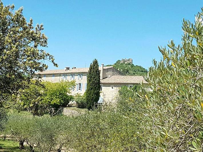 Cottage pour 4 personnes, avec jardin à Vernègues