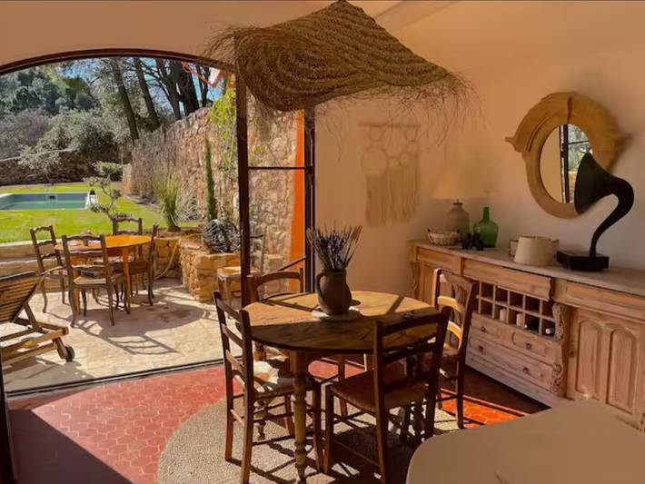 Casa bohemia con vistas al Rosellón in Rosellón, Parque natural regional del Luberon