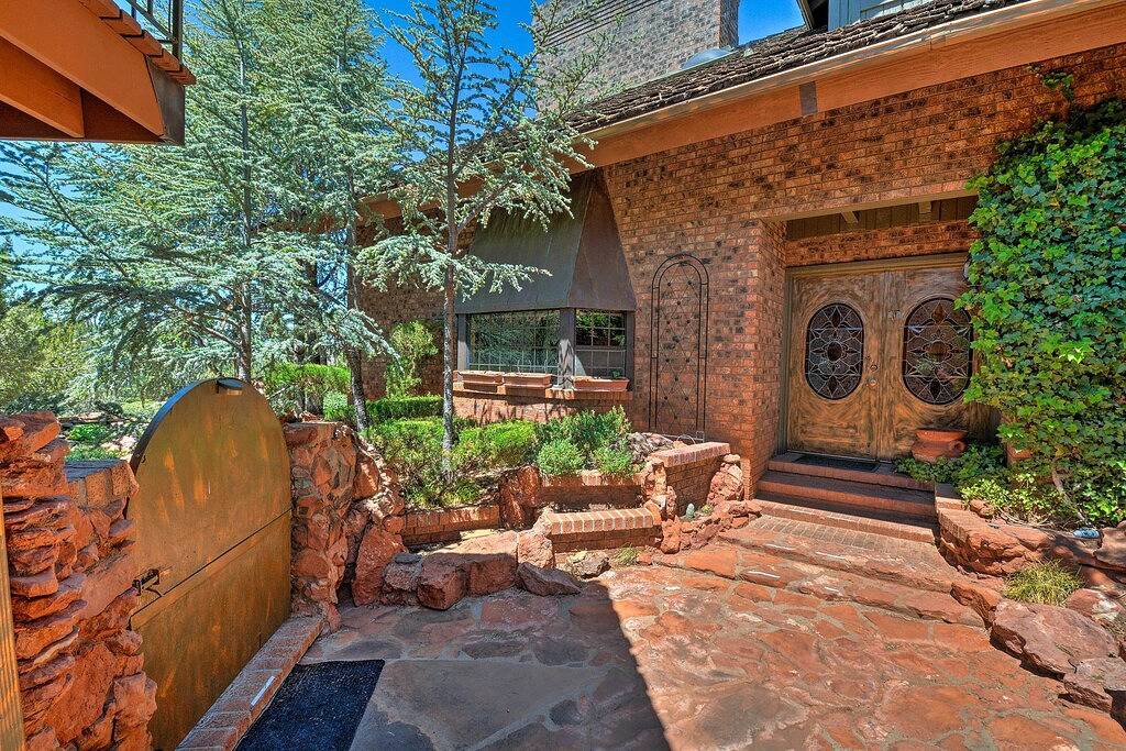 Einzigartiges Sedona Haus mit Mtn Views & Guest House! in Sedona, Oak Creek Canyon