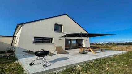 Gîte pour 6 personnes, avec jardin et terrasse à Saint-Pabu