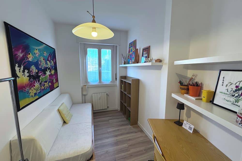 Apartamento entero, Close to downtown Apartment for couples, families and business trips in Trieste, Carso