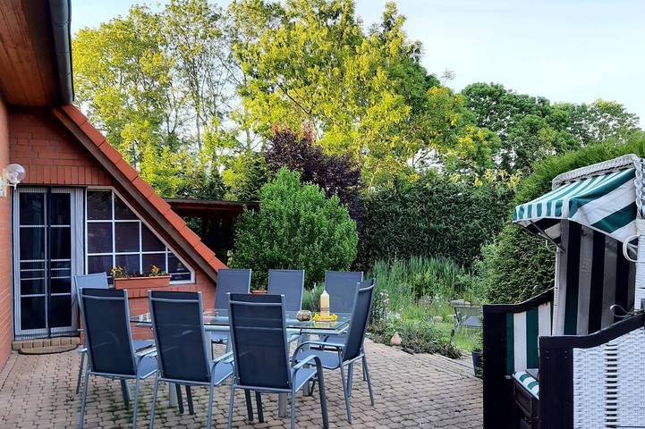 Ferienhaus für 10 Personen, mit Garten und Terrasse - 1