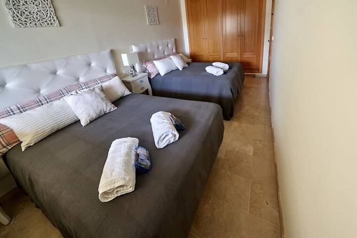 Entire apartment, Beachfront apartment, with pool and urban areas. Zarati in Isla Cristina, Costa de la Luz