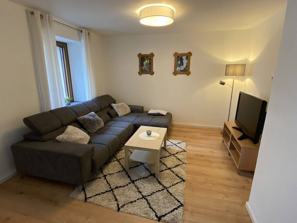 Ferienhaus mit 4 Zimmern und Terrasse in Osann-Monzel, Bernkastel-Kues & Umgebung