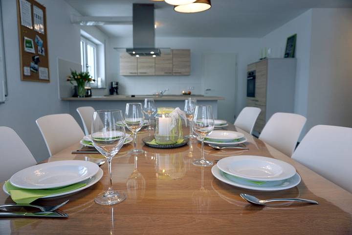 Ferienwohnung für 6 Personen, mit Balkon/Terrasse und Terrasse sowie Garten in Blaubeuren