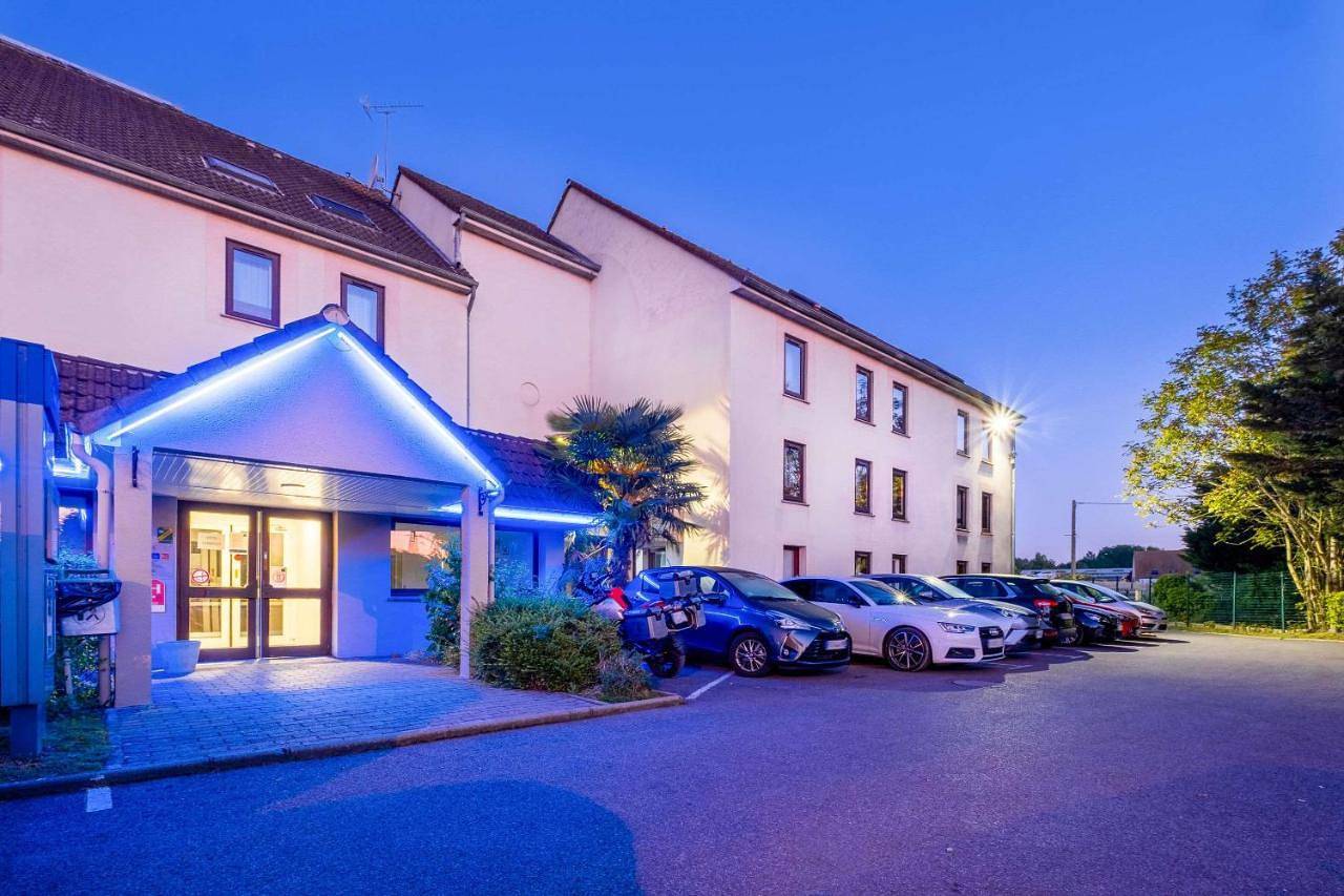 Comfort Hotel Linas - Montlhery in Linas, Essonne