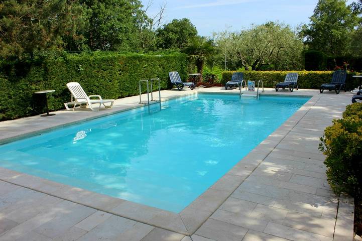 Ferienwohnung für 4 Personen, mit Balkon und Pool