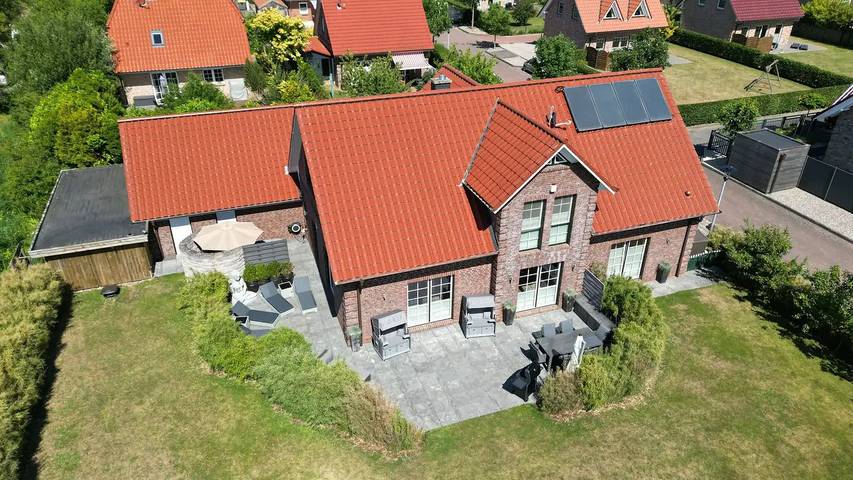Ferienhaus für 8 Personen, mit Pool und Sauna sowie Garten und Terrasse am Schönberger Strand