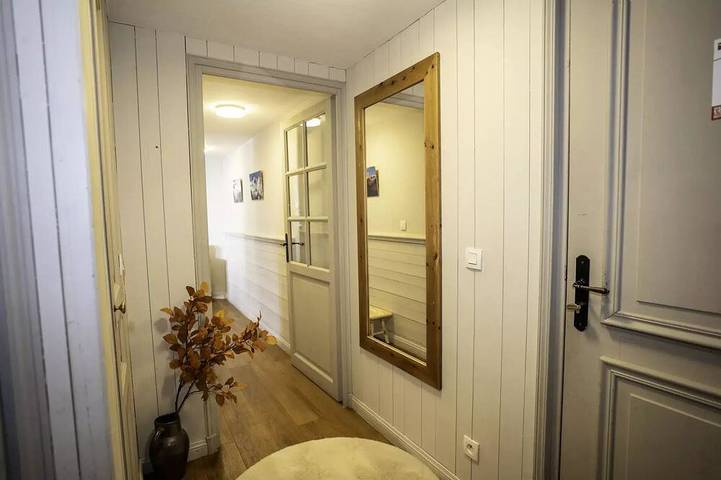 Vakantieappartement voor 6 personen, with whirlpool and balkon as well as zwembad in Val Thorens