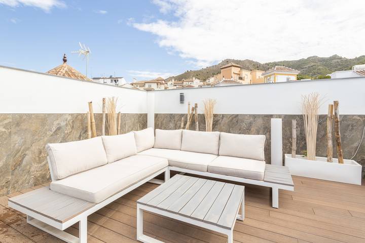 Entire apartment, Holiday Apartment "Nerja Luxury" with Sea View, Terrace & Wi-Fi in Nerja, Cordillera Penibética