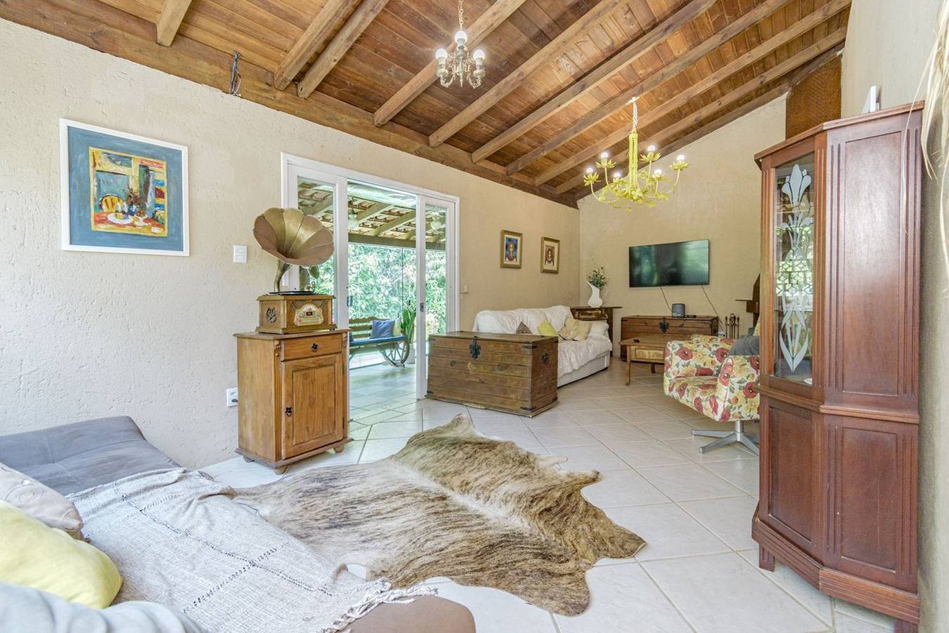 Casa em Condomínio com Piscina e Área Gourmet in Garopaba, Litoral Catarinense