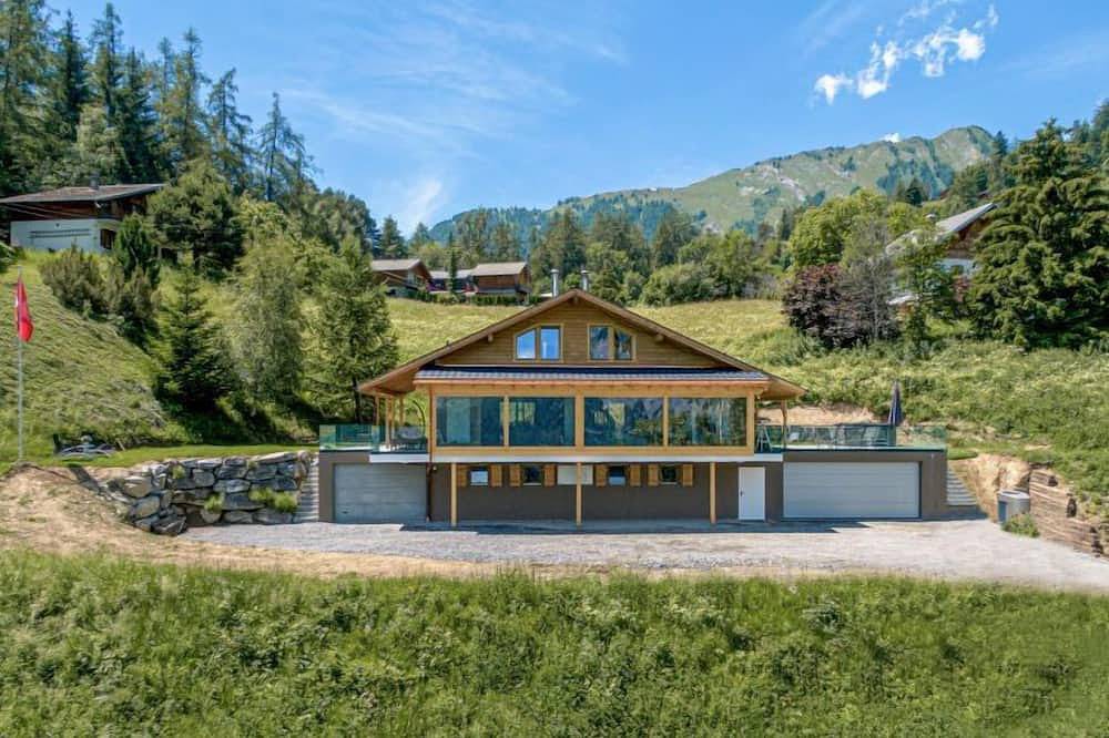 Paisible by Interhome in Ovronnaz, Chamoson