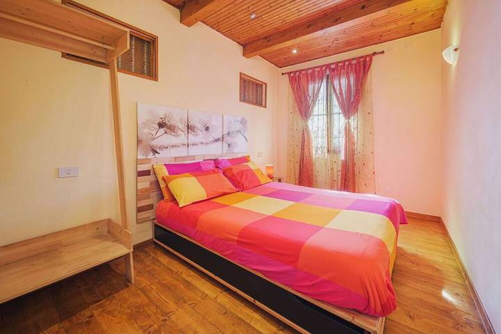 Magnifica villa indipendente per 4 persone con A/C, WIFI, TV, patio e animali ammessi in Massa, Riviera Toscana