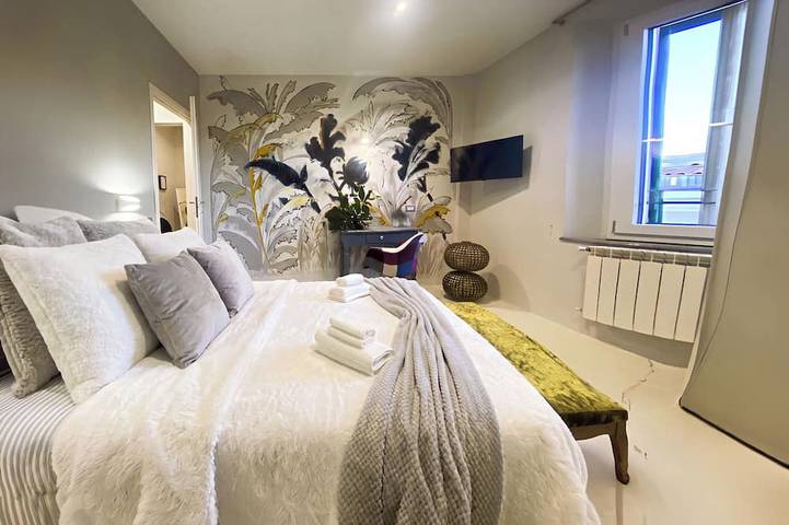 Appartamento intero, Signature Design & Panoramic Views in the heart of Montecatini Terme in Montecatini Terme, Provincia di Pistoia