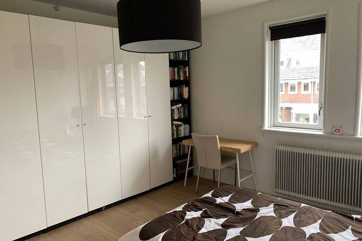 Location de vacances pour 11 personnes, avec terrasse et jardin à Heemstede - 4