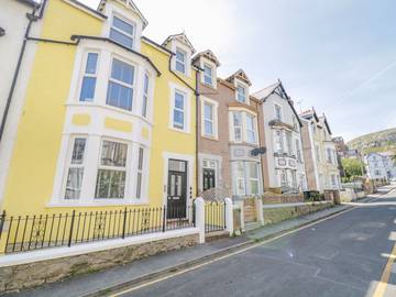 Cottage for 2 People in Llandudno, Conwy region, Photo 1