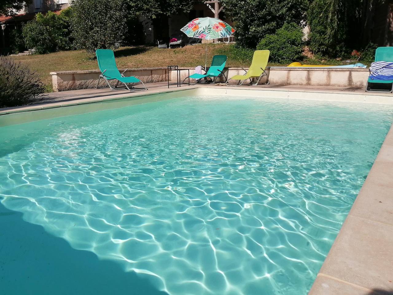 Maison de vacances 'Ancienne Forge Restaurée' avec piscine privée, terrasse privée et Wi-Fi in Sauzet (Lot), Lot