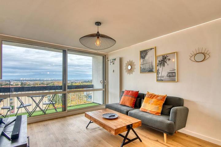 Gîte pour 2 personnes, avec balcon à Saint-Genis-Laval - 2