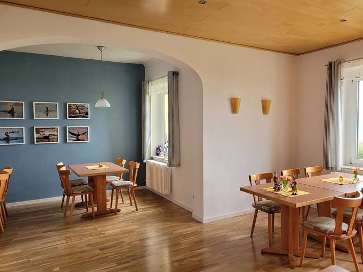 Gästehaus Niederhof - nur 50 Meter bis zum Boddenstrand - Doppelzimmer 14 Seeblick in Sundhagen, Stralsund Umland