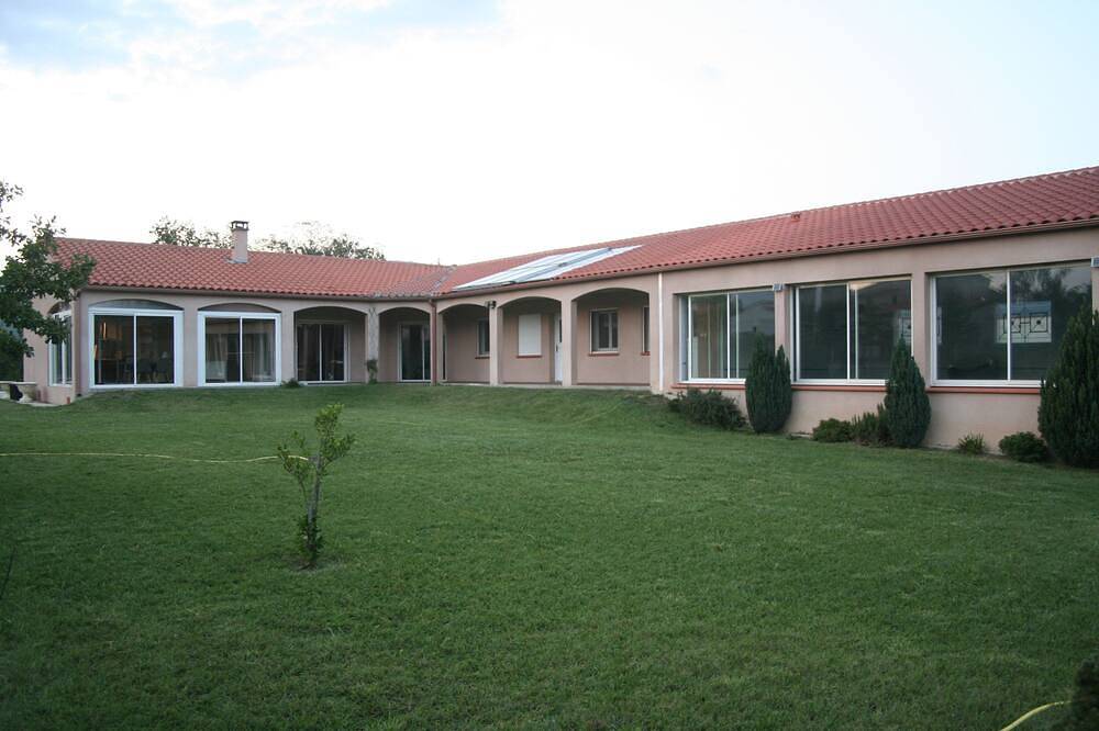 Apartamento entero, 4* air-conditioned gîte with direct view of Canigou, Vtc and cab on site, Ev charger in Los Masos, Región de Prades (Francia)