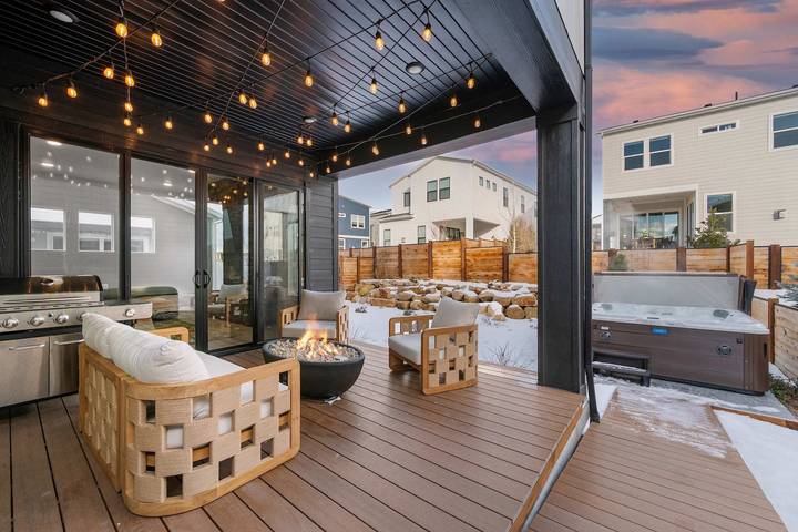 Vacation home for 14 people, with terrace and yard in Utah