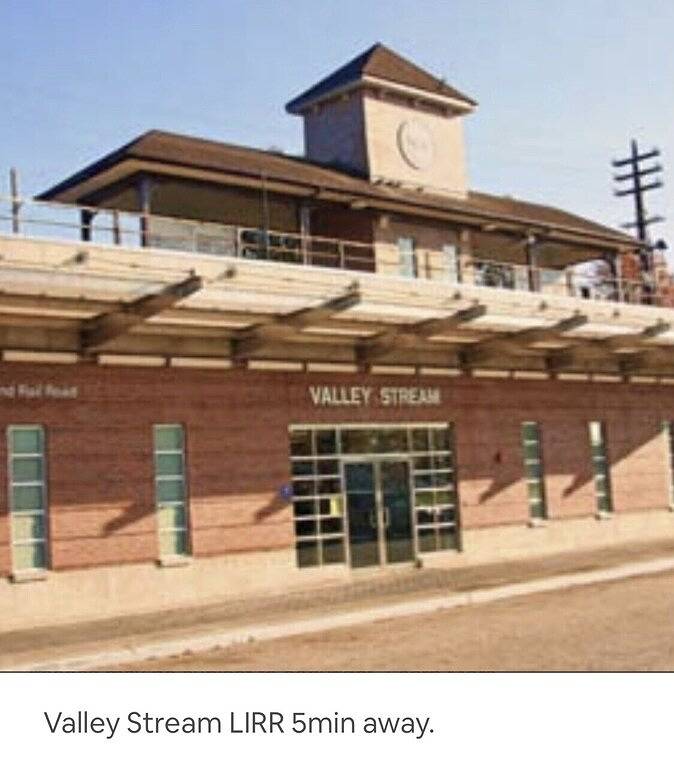 Ganze Wohnung, Verstecktes Juwel / mit privatem Balkon und Hof * 15minjfk * in Nassau County