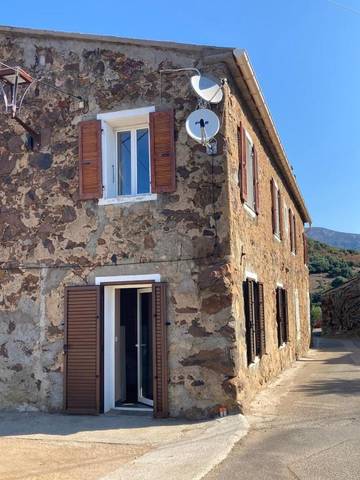 Gîte pour 4 personnes, avec vue et terrasse, animaux acceptés à Partinello