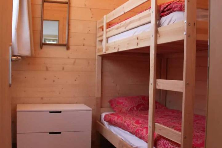 Gîte pour 4 personnes, avec jardin dans Saint Luc - 3