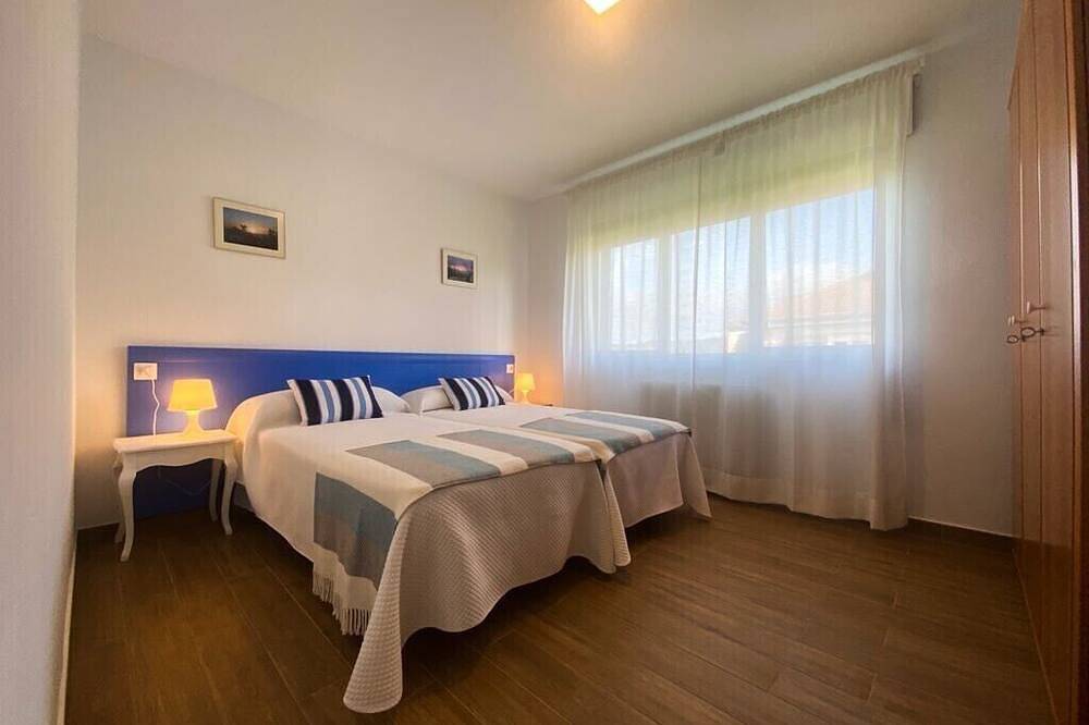 Espectacular Chalet individual en urbanización privada con piscina y playa in Gozón, Costa Verde
