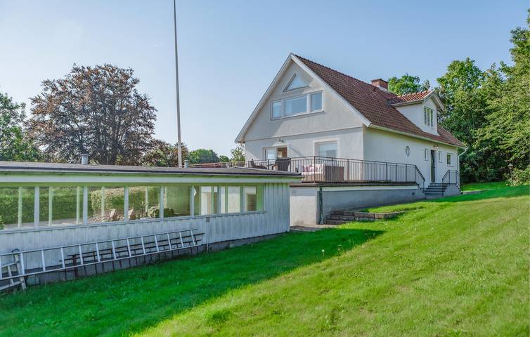 Ferienhaus für 8 Personen, mit Sauna und Terrasse sowie Garten in Bastad - 2