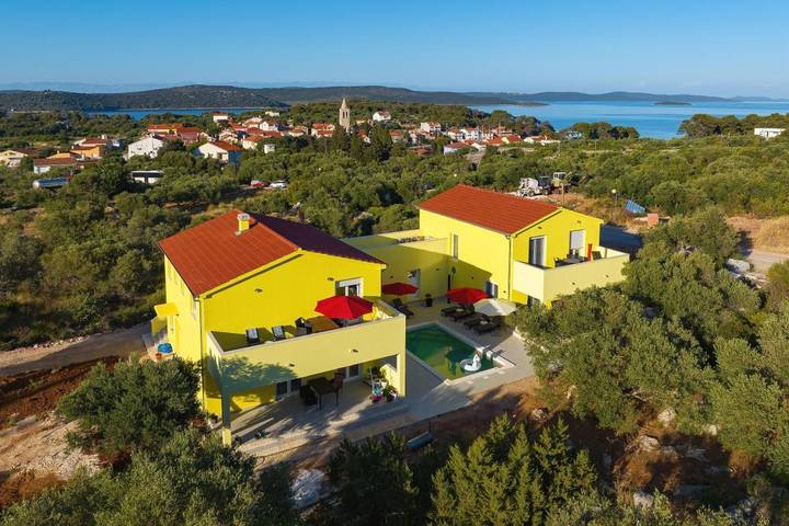 Villa pour 6 personnes, avec piscine et terrasse à Sali - 2