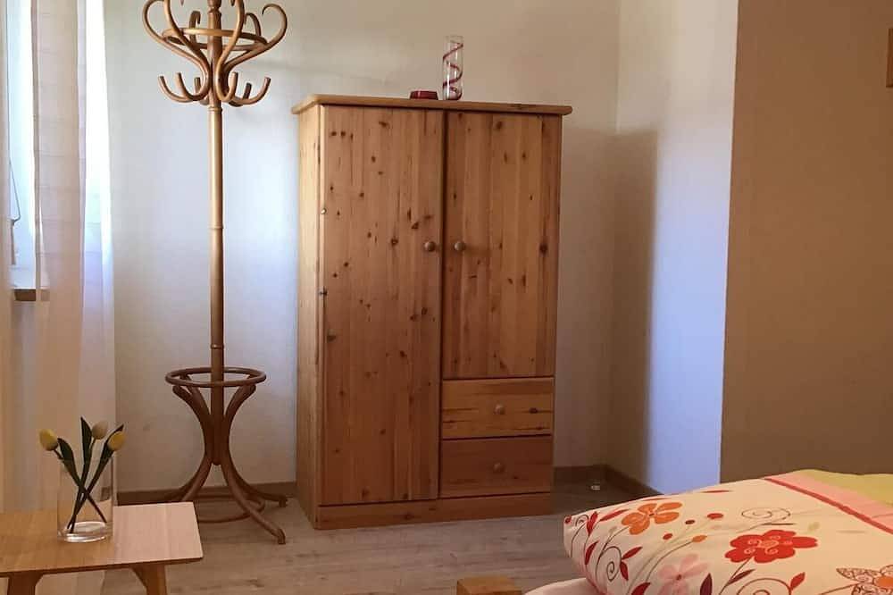 Apartamento inteiro, Casa de férias acolhedora (60 m2) na Floresta da Baviera, com varanda panorâmica in Lindberg, Baviera Oriental