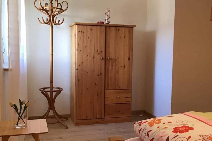 Ferienwohnung für 4 Personen, mit Balkon und Garten in Lindberg - 2